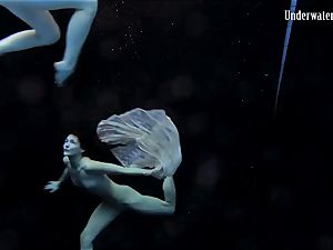 2 femmes swim and get naked mind-blowing